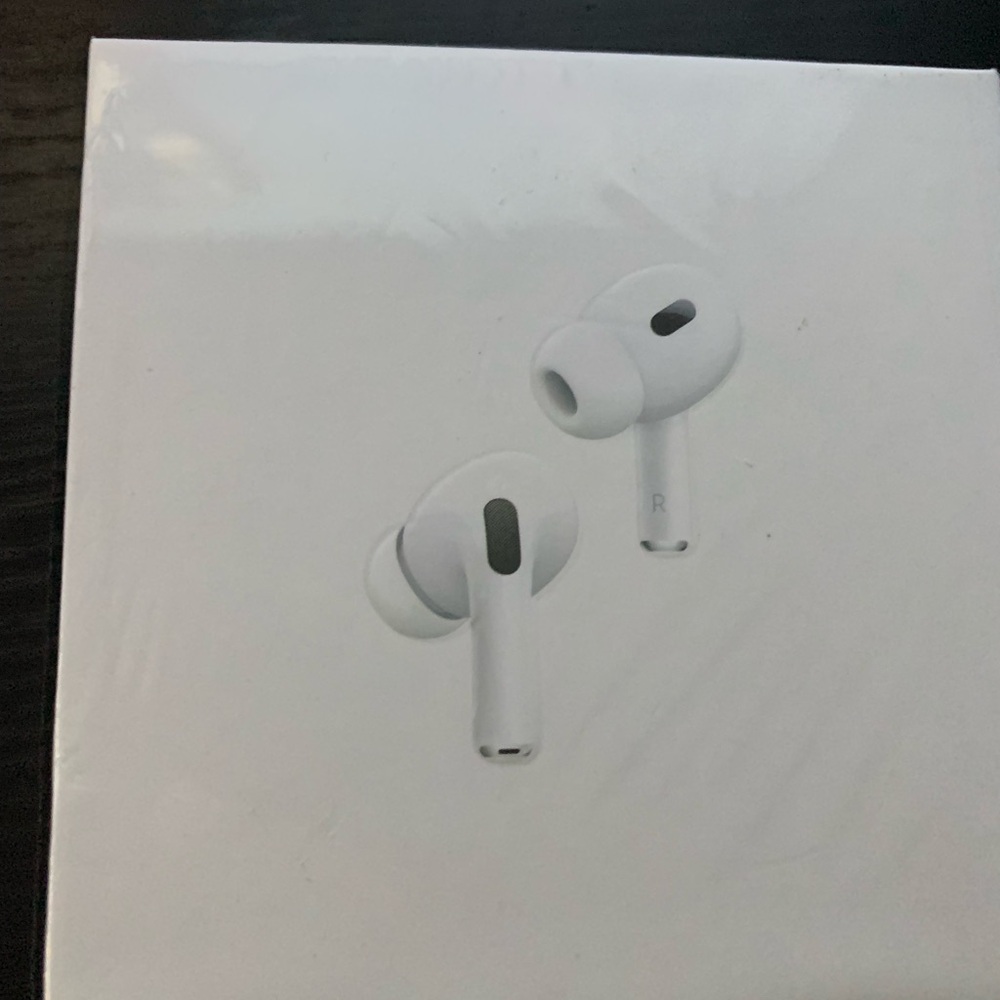 Apple AirPods Pro with MagSafe Charging Case second generation brand new